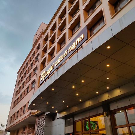 Hotel Saptagiri Hyderabad Luaran gambar