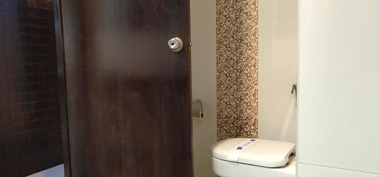 Hotel Saptagiri Hyderabad Luaran gambar