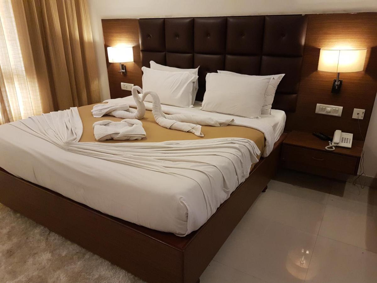 Hotel Saptagiri Hyderabad Luaran gambar
