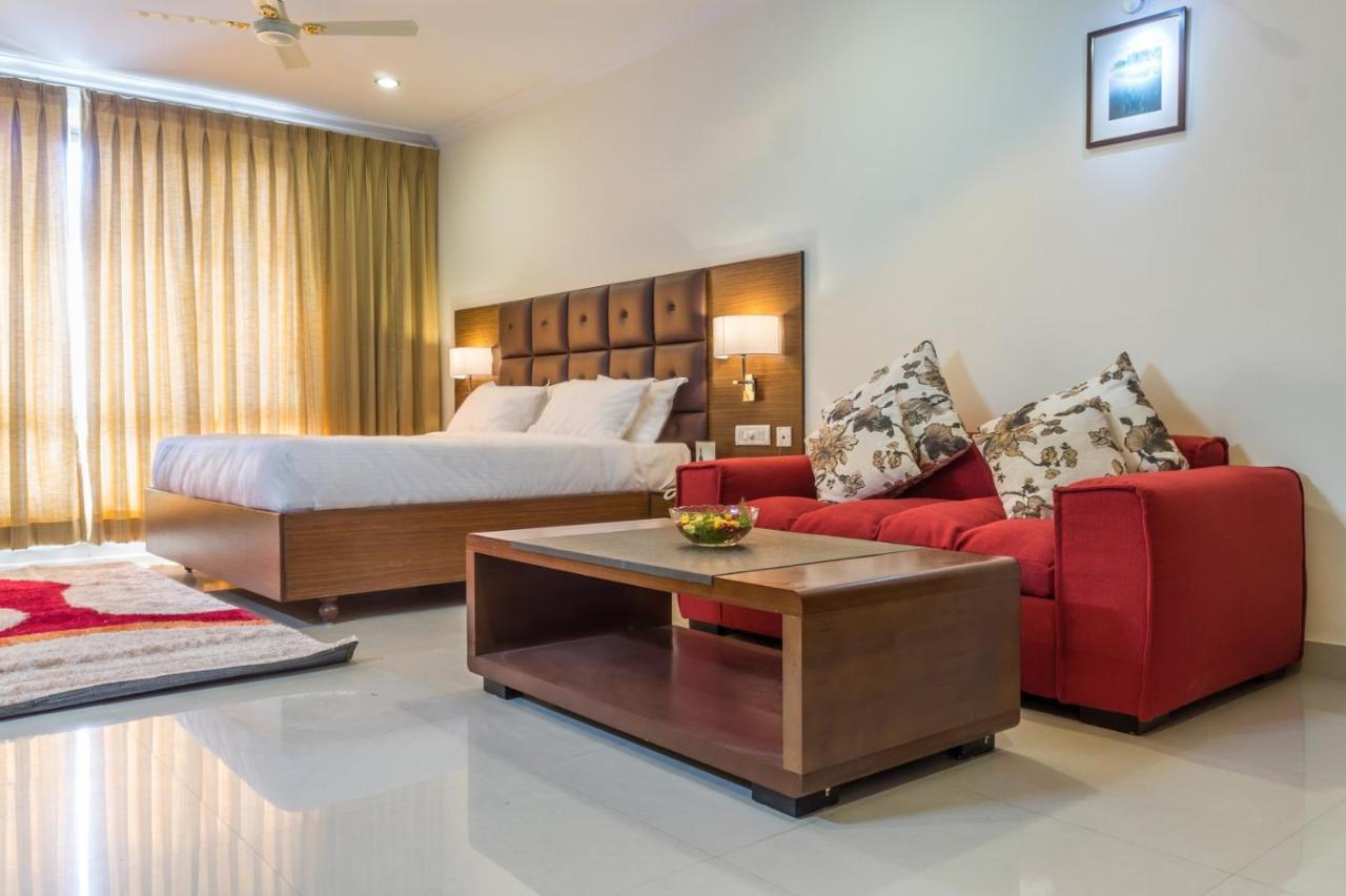 Hotel Saptagiri Hyderabad Luaran gambar