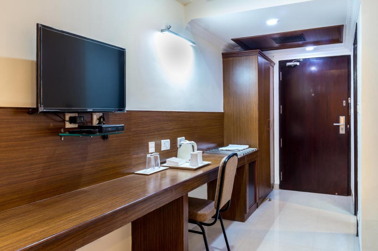 Hotel Saptagiri Hyderabad Luaran gambar