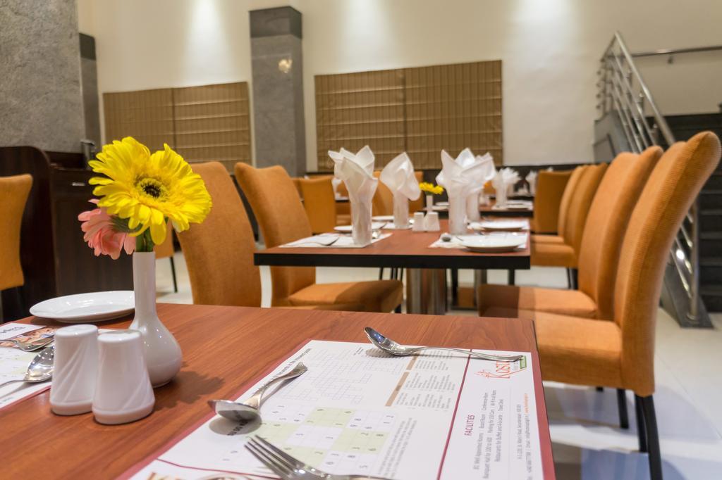 Hotel Saptagiri Hyderabad Luaran gambar