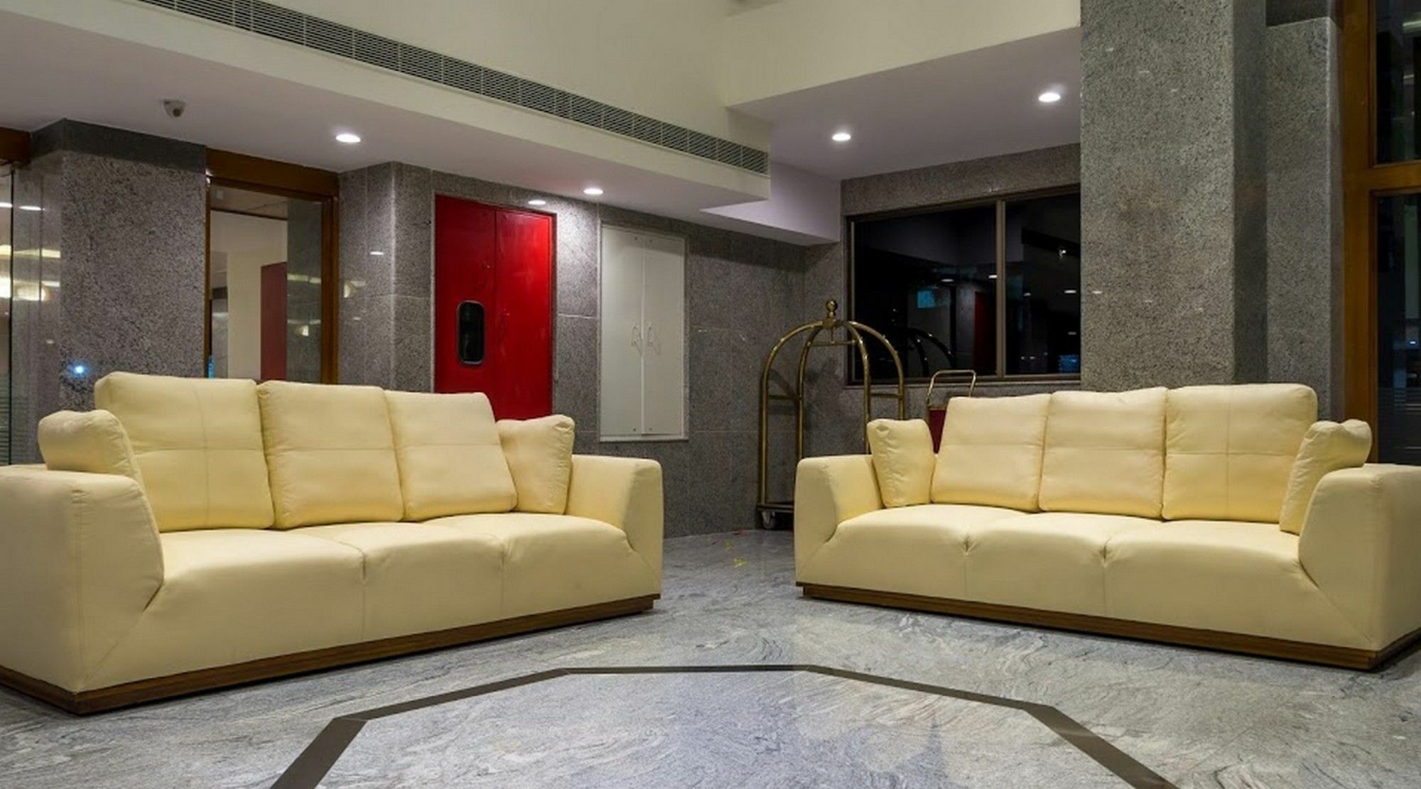 Hotel Saptagiri Hyderabad Luaran gambar